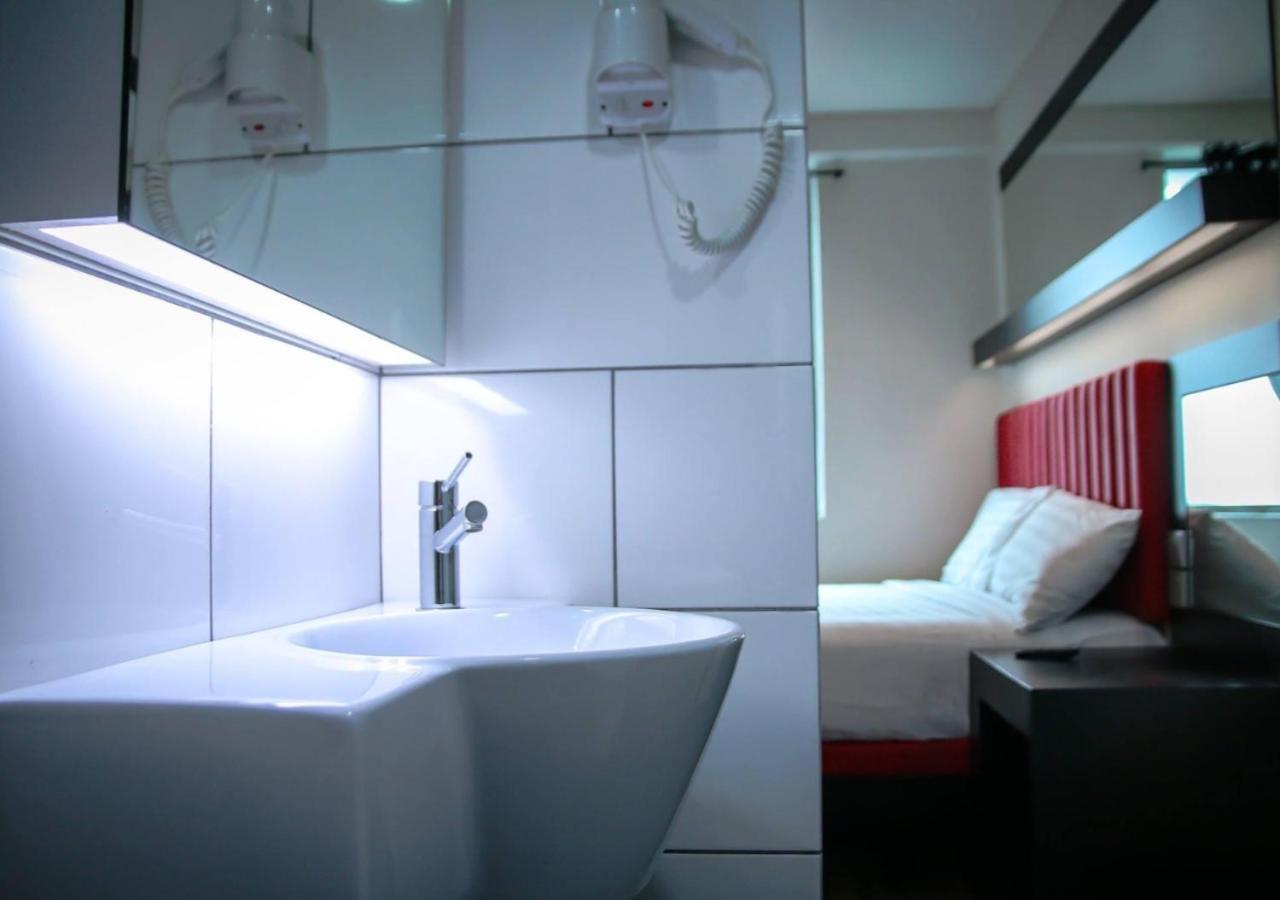Pi Hotel