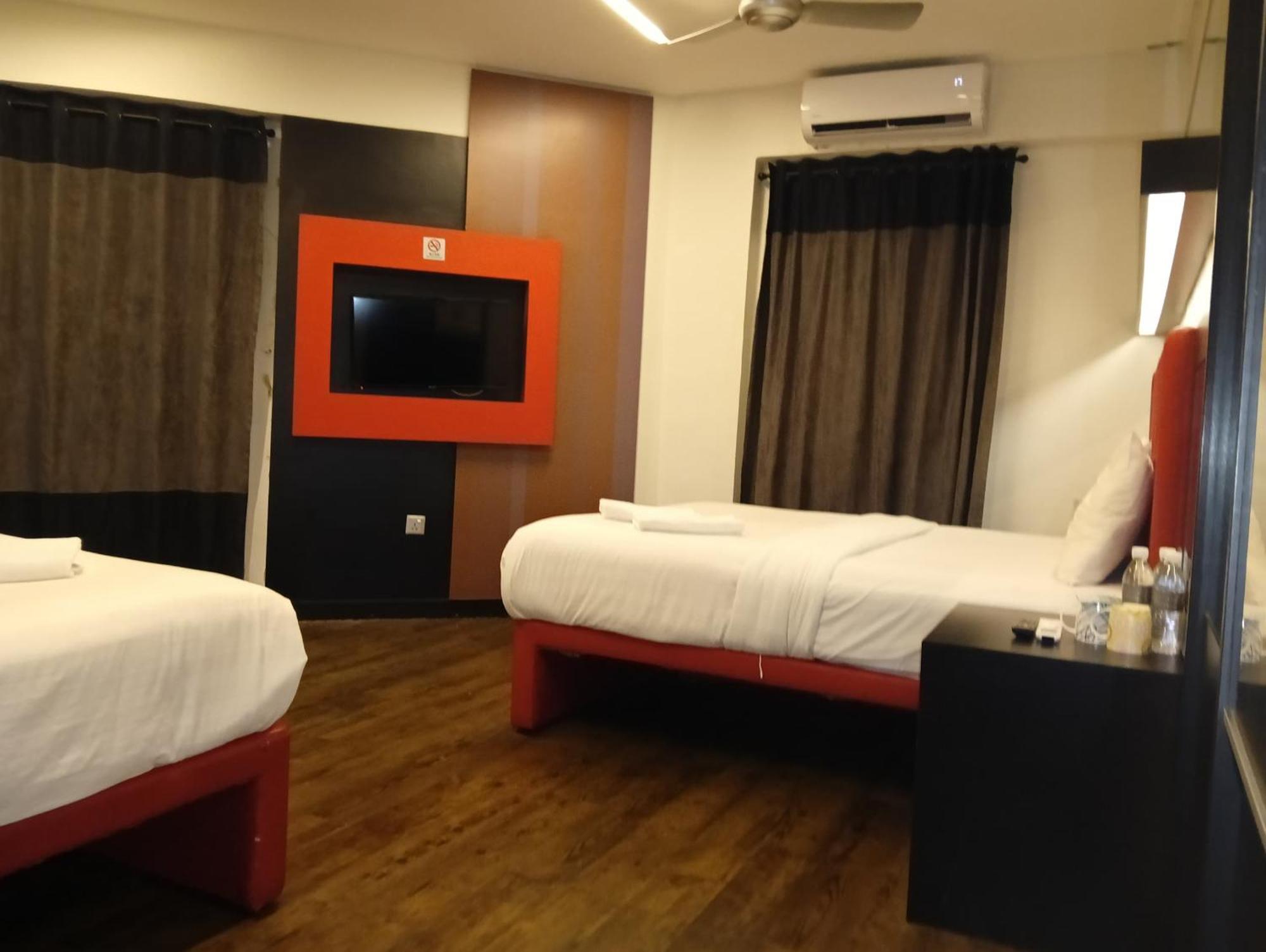 Hotel Pi 3*